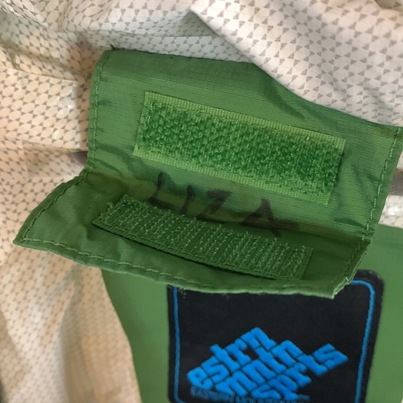 Like New Eastern Mountain Sports Spring Green System Three Raincoat - Picture 8 of 11
